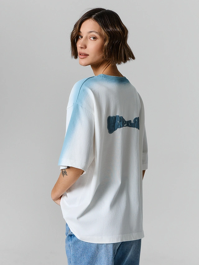 Футболка оверсайз женская белая с надписью "Master of sarcasm" - 4