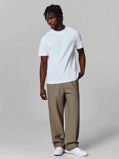 картинка Брюки льняные мужские зеленые от магазина мужской одежды Mark Formelle