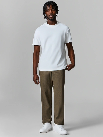 картинка Брюки мужские прямые зеленые от магазина мужской одежды Mark Formelle