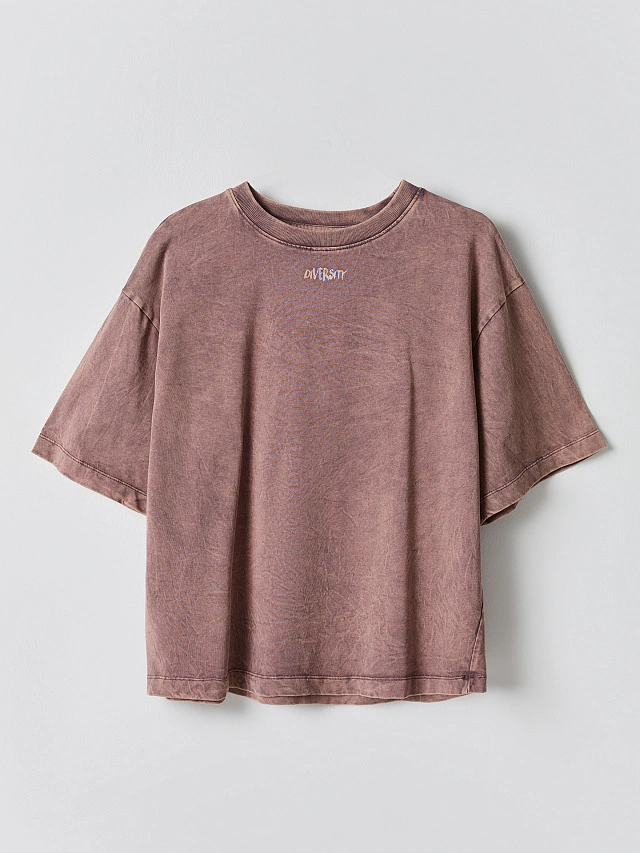 Футболка оверсайз женская бордовая с обработкой эйсид - 4