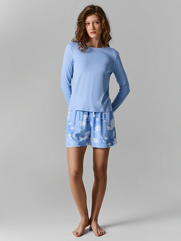 Комплект женский (джемпер, шорты)