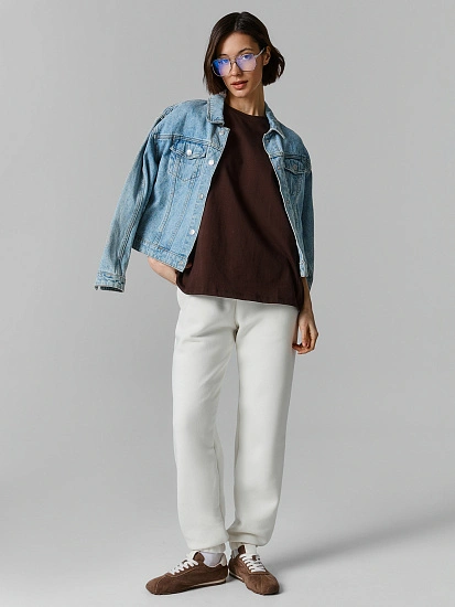 картинка Теплые брюки женские белые с начесом от магазина стильной одежды Mark Formelle