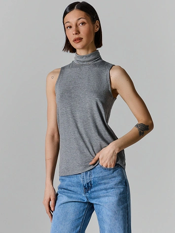 Блуза женская без рукавов серая