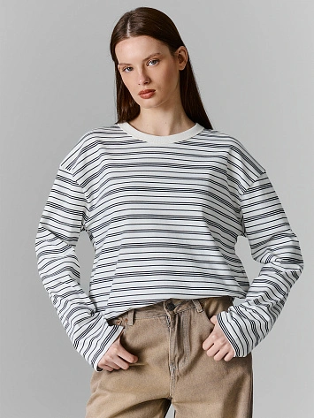 Джемпер женский в полоску оверсайз