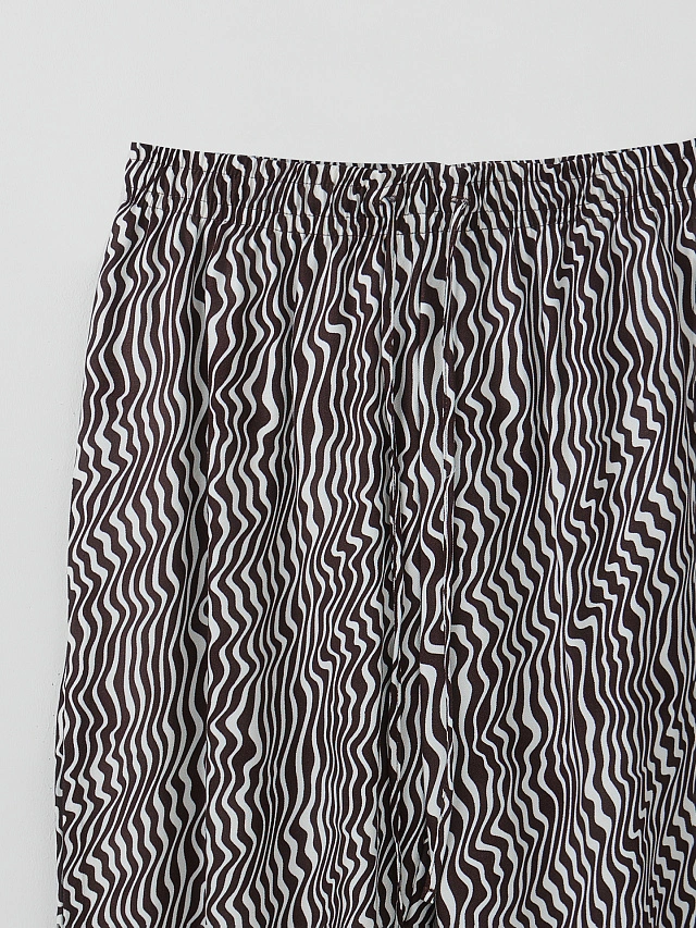 Комплект домашний женский: футболка и бриджи - 10