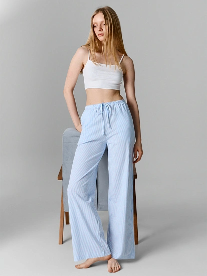 картинка Брюки домашние женские в полоску с принтом бантиков от магазина стильной одежды Mark Formelle