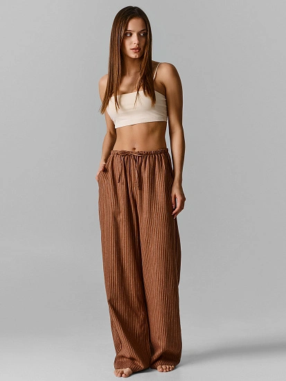 картинка БРЮКИ ЖЕНСКИЕ от магазина стильной одежды Mark Formelle