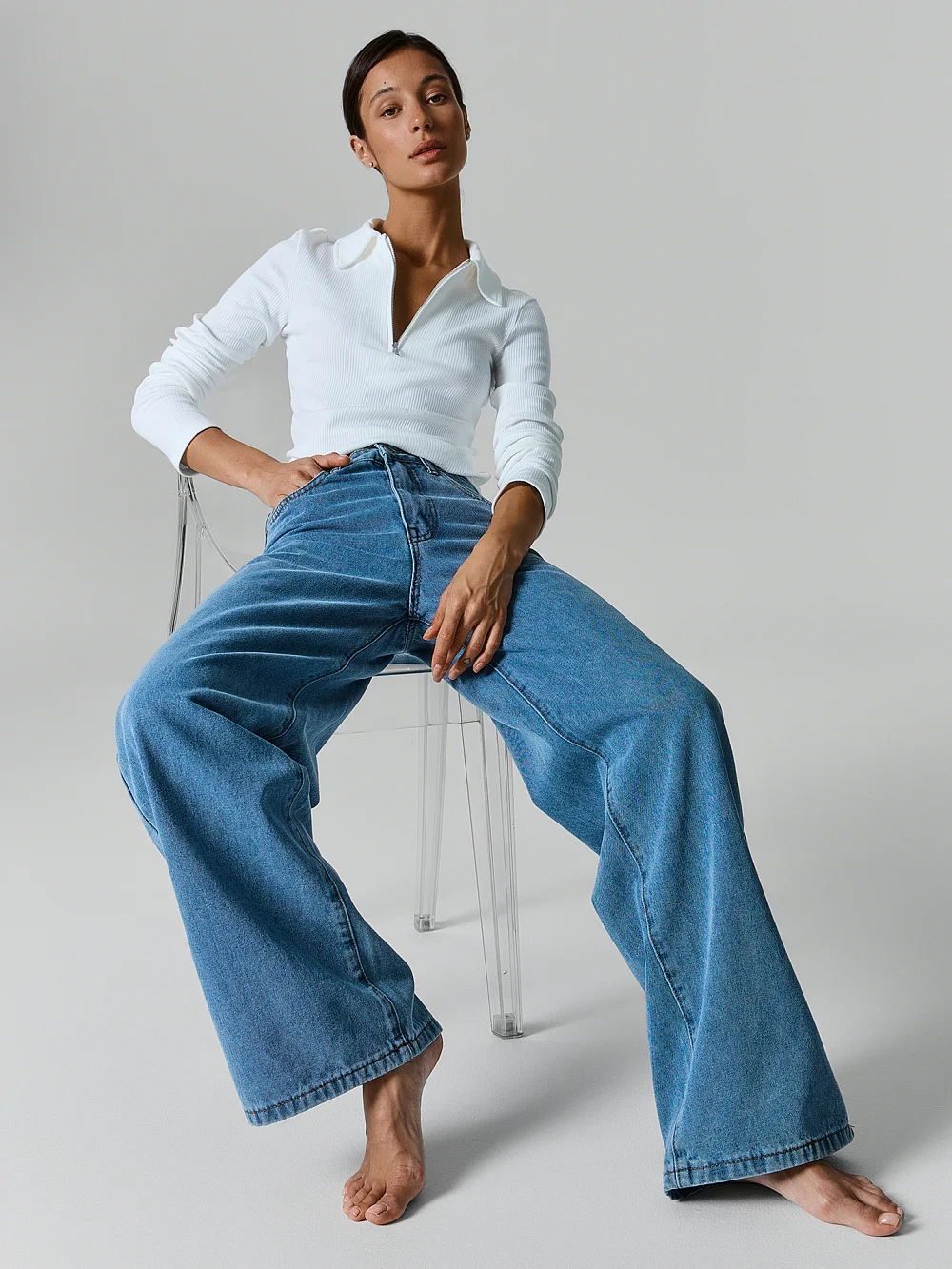картинка Джинсы Wide leg fit женские синие от магазина стильной одежды Mark Formelle