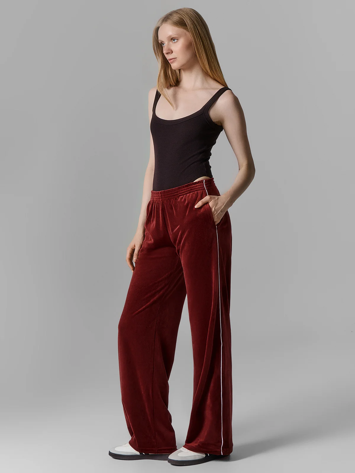 Брюки спортивные женские бордовые велюровые - 5