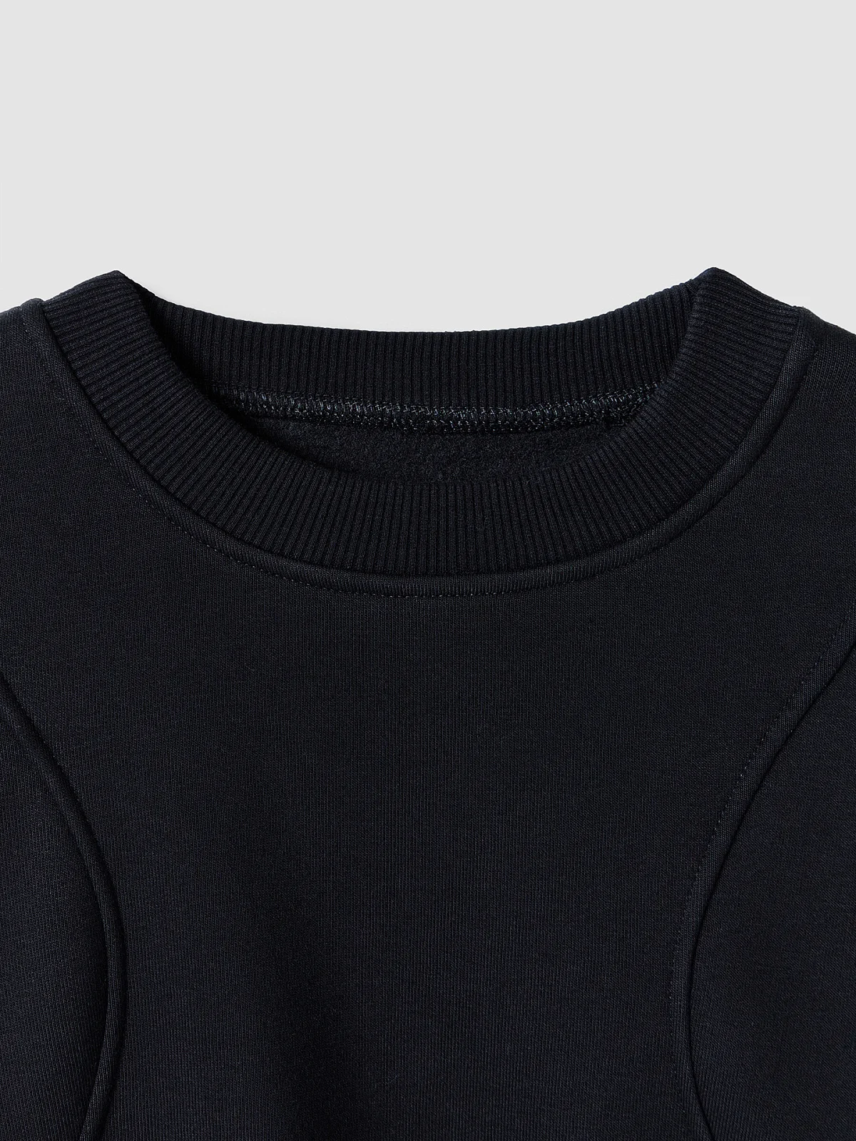 Свитшот женский черный спортивный теплый